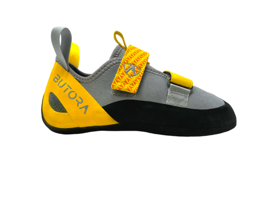 Komet climbing shoes